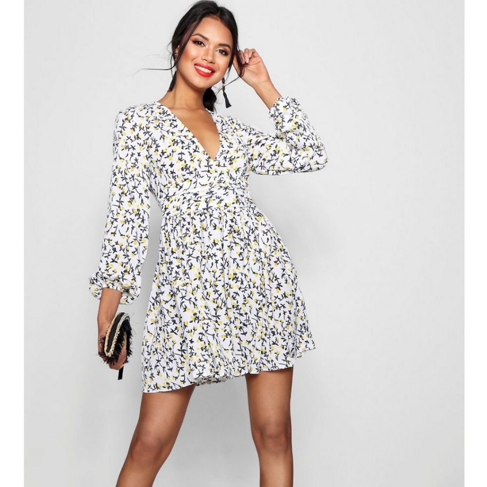 NWT Ruched Waist Floral Tea Dress